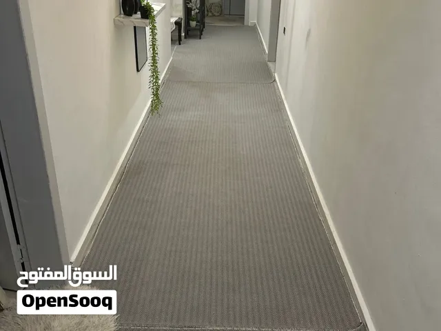موكيت جديد تركي مانع للانزلاق  بحاله جديده مستعمل يومين