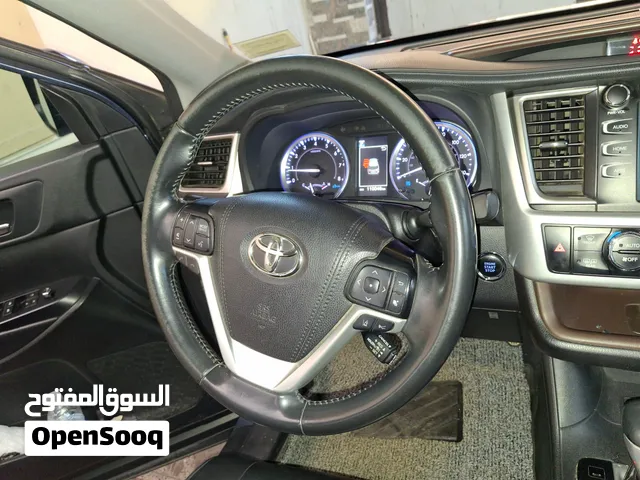 هايلندر 2019 XLE ماشيه 70 المكان بغداد رقم جديد