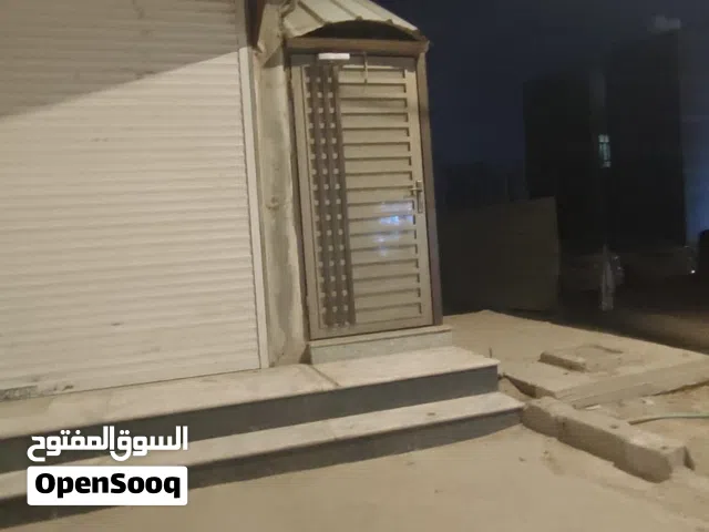 شقة للايجار مكان قريب المركز المدينه 5دقائق عن العشار في عويسيان قرب ثانوية العلياء في السوق