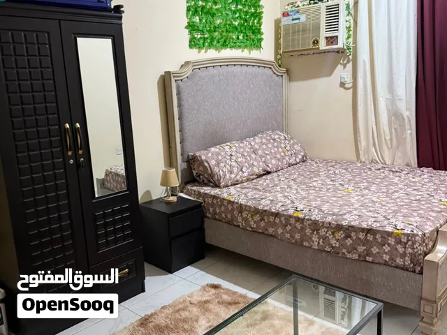 Room available for family  And working lady