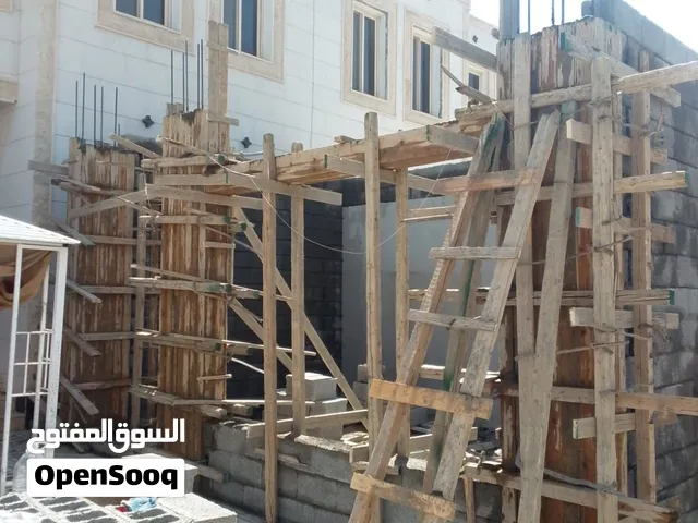 مقاول بناء وترميم وتعديل مباني بنا ملاحق غرف احواش تليس تكسير دهانات بلاط سباكه كل مايخص المباني