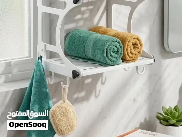 رف حمام كبير جديد ابيضّ.