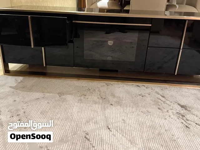 طاولة تلفزيون موديرن فخمة جدا