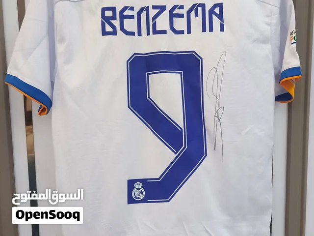 تيشيرت موقع شخصيا من قبل الاعب كريم بنزيما