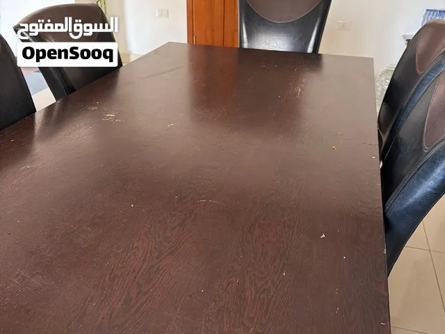 سفرة اكل ب 6 كراسي جلد