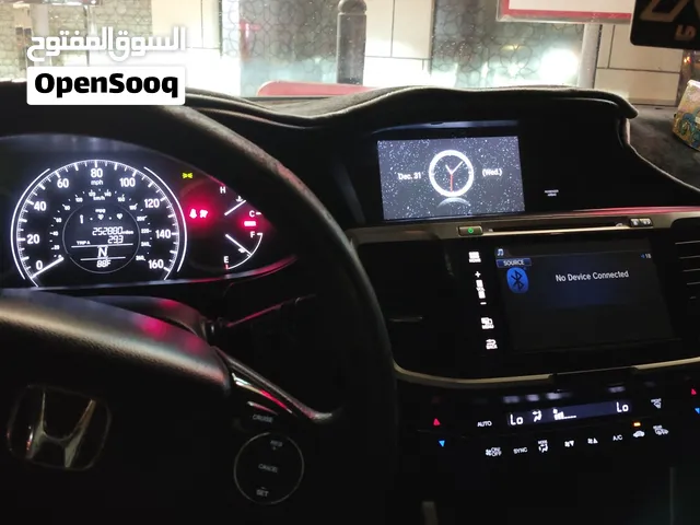 Honda accord full opsehn family car