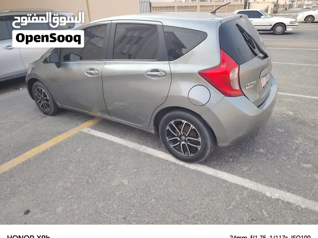Nissan Versa 2015
