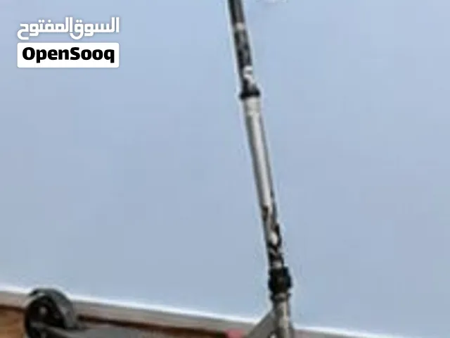 سكوتر سكوتر امريكي جيد مستعمل خمس اشهر فقط يوجد اي عطل بحالت الوكاله سوف يستعمل مباشره شكرا لكم