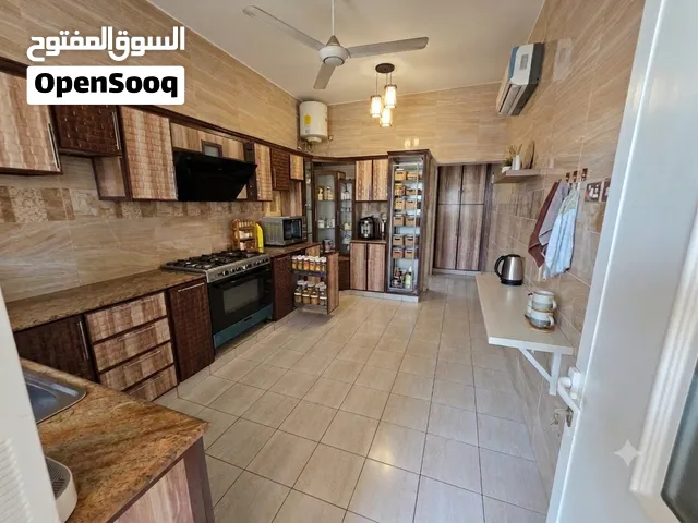 للبيع ... منزل العمر والاستثمار الذكي في قلب العامرات!