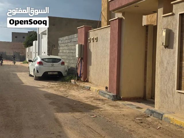 فيلا دورين خليجي وملحق مؤثثه للبيع السبعه قرب الدائري ثالث