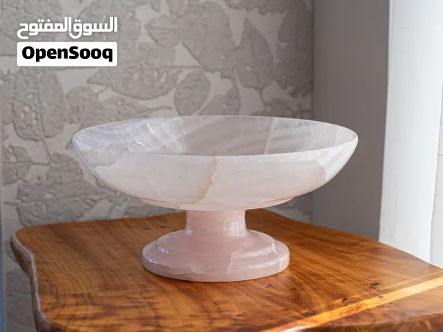 ديكورات وأواني حجرية فاخرة مصنوعة يدوياً