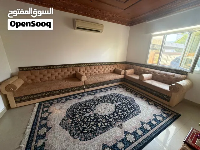 طقم كنبه مميز و كلاسيكي للبيع