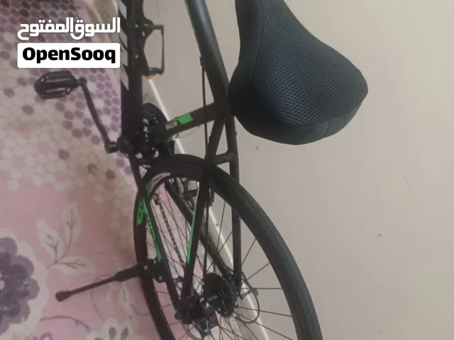 للبيع سيكل رياضية (دراجة هوائية سباق) ممتازة وسريعة، مجهزة بالكامل وجاهزة للاستخدام.