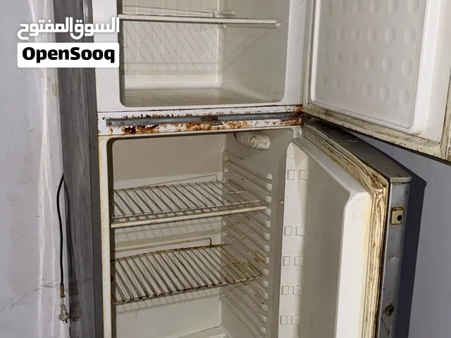 ثلاجه للبيع