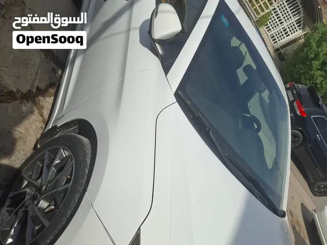 Used Hyundai Elantra in Babylon
