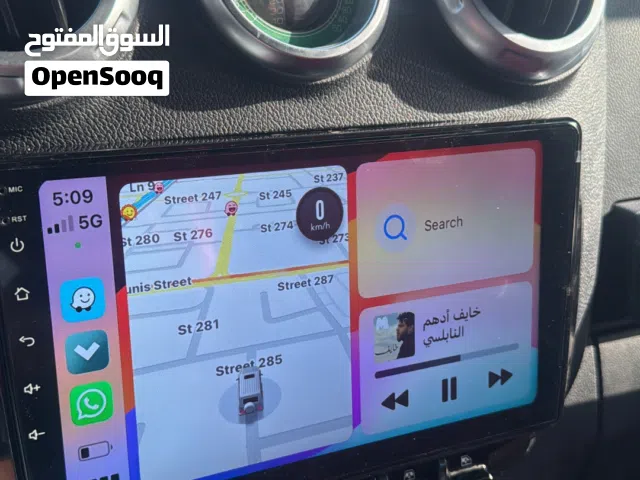 شاشة بتدعم كاربلاي واندرويد وفيها جميع المواصفات