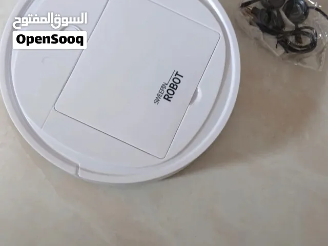 � مكنسة روبوت ذكية + هدية مجانية  تنظيف تلقائي للأرضيات  لون أبيض وأسود