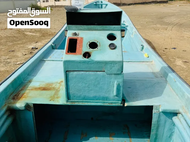 قارب 25 قدم للبيع