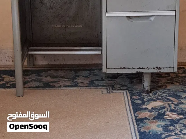 مكتب حديد صناعة تايلند ماركة (KINGKONG) عمره 40 سنة