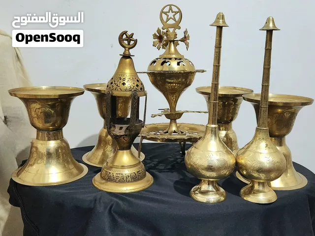 للبيع: طقم متكامل 8 قطع (نحاس هندي قديم) النحاس الأصفر مزخرف بالكامل