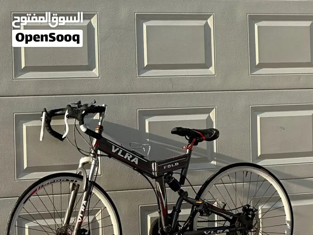 سيكل رياضي سعر  خاص ومعاه هديه بمب للتواير و إسفنج عشان الكرسي يكون مريح و لزق للسكان