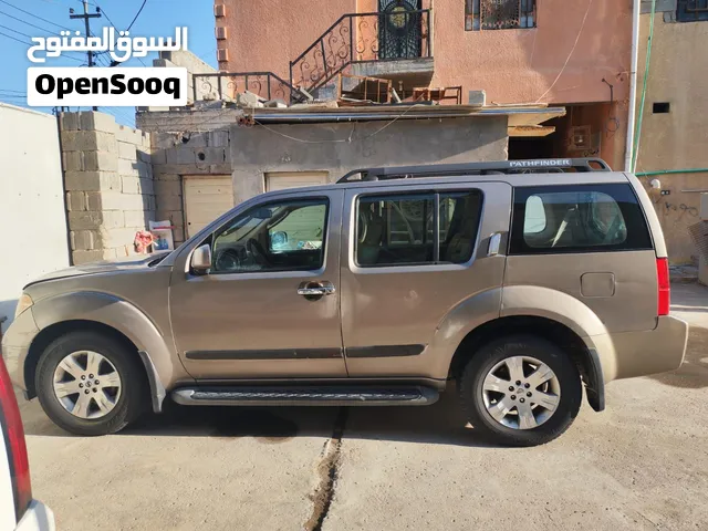 Used Nissan Pathfinder in Basra