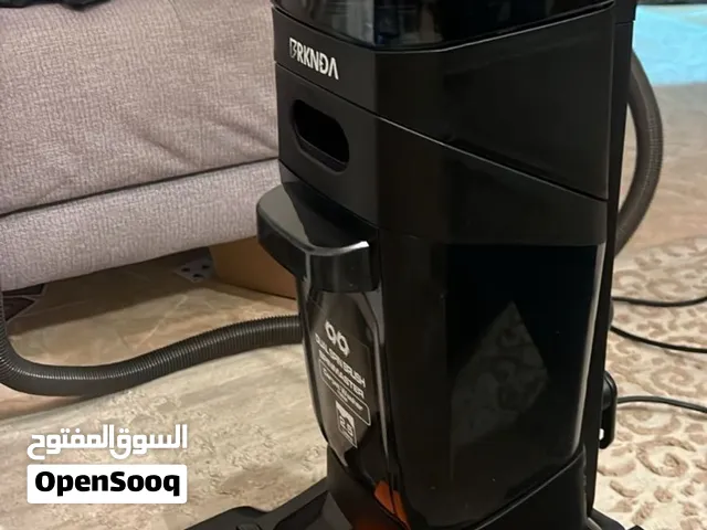 مكنسة بركندة لتنظيف الكنب والسجاد والبلاط خاصية تنظيف بالماء وبالبخار 2200 واط