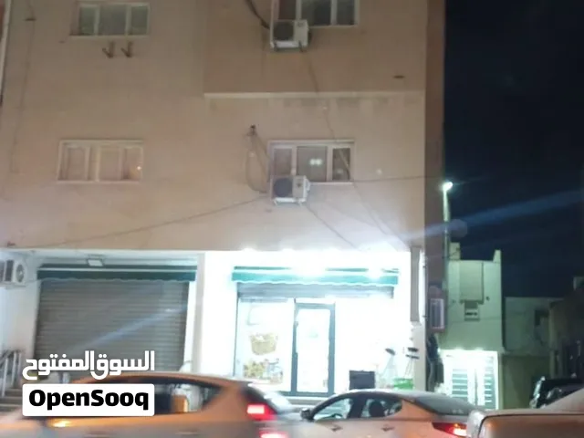 عمارة تجارية بي مدخول شهري ممتاز علي الرئيسي 15 الطير سوق الجمعة للاستفسار علي الرقم
