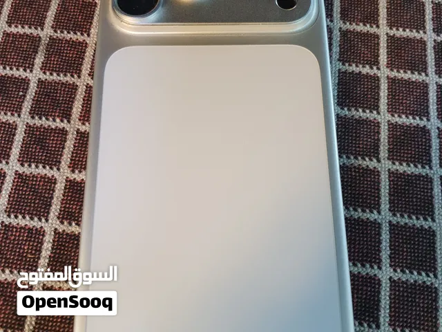 iphone 17 pro max 100%