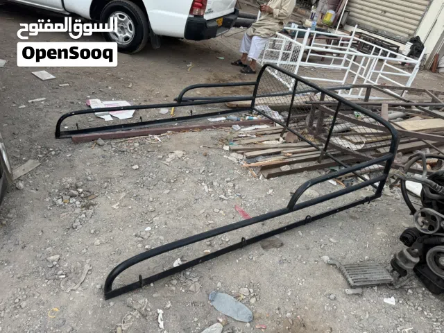 للبيع حديد كريل تركب على التاكوما غماره ونص