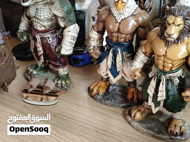 ثلاثية الهيبة والافتراس — مجسمات التمساح والأسد والنسر  25cm