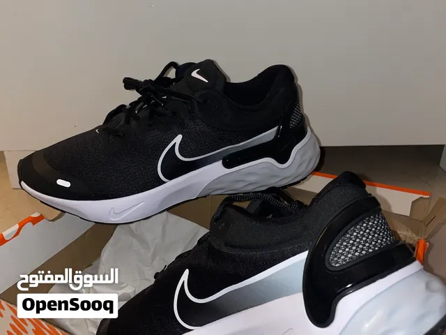 NIKE RENEW RUNS 3 “BLACK”
