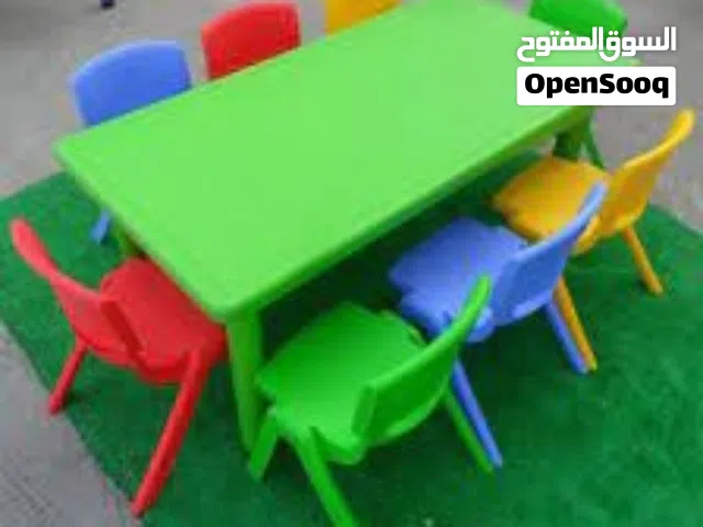طاولات و كراسي اطفال جميع الاشكال و الاحجام و بألوان رائعه