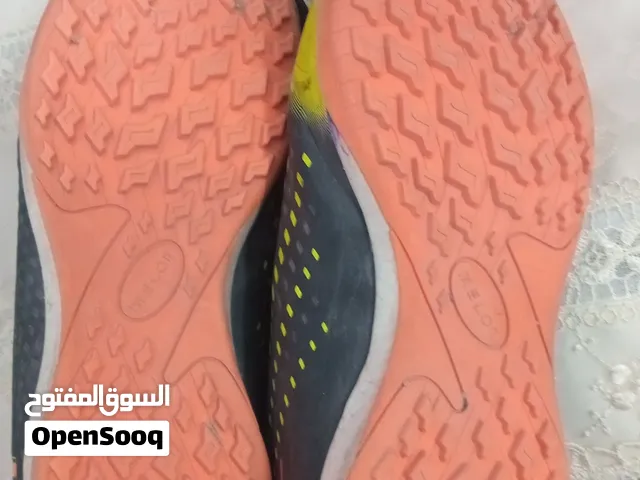 حذاء رياضي بالون الأسود الجميل قياس 37 بحاله الجديد