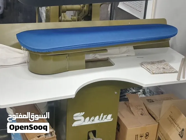 للبيع معدات مغسلة ملابس