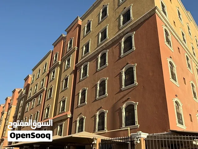 شقة عائلة في حي راقي