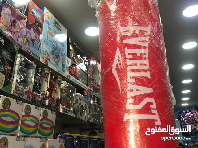 اكياس ملاكمة ايفرليست وارد الماني جديدة مكفول لمدة سنة مع فاتورة بتاريخ الشراء