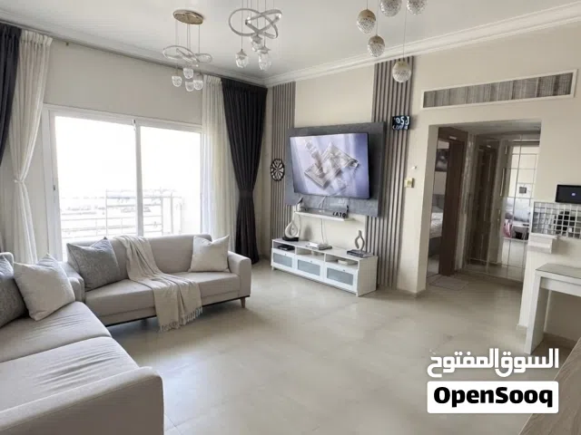 شقة للبيع في مسقط – موقع مميز جداً وقريب من جميع الخدمات مفتوح على كل الطرق الرئيسية