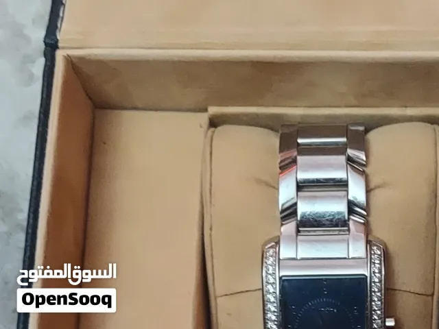 ساعة mondina نسائيه جديده غير مستخدمه0000000000000000000000
