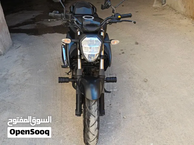 سوزوكي جيكسر 2021 مستعملة ستريت بحالة جيدة ومناسبة للقيادة اليومية