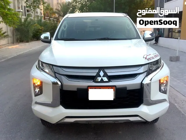 MITSUBISHI L 200 4WD PICK UP ZERO ACCIDENT AVAILABLE ON MONTHLY INSTALLMENT OR CASH