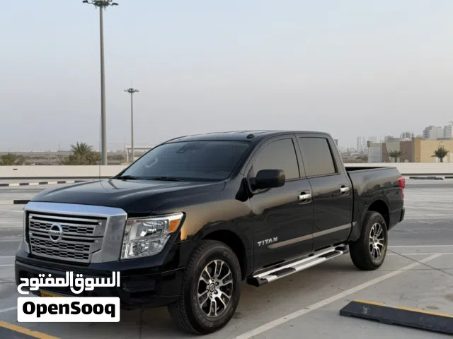 نيسان تيتان 2021 الدفع الرباعي نظيف جدا