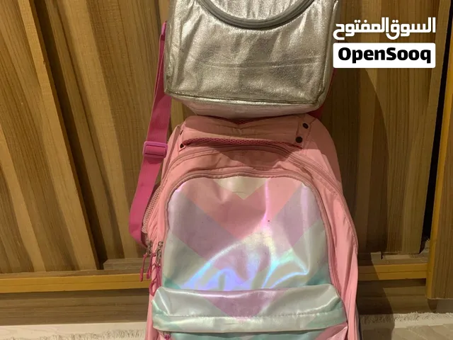 شنطة مدرسة مع حقيبة طعام