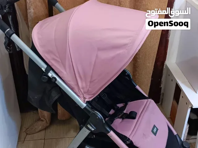 عربة أطفال انجليزي ماركة بابيز أند ماميز - قوية وممتازة للسفر وسهلة التخزين