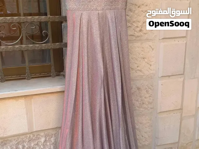 فستان ستراس