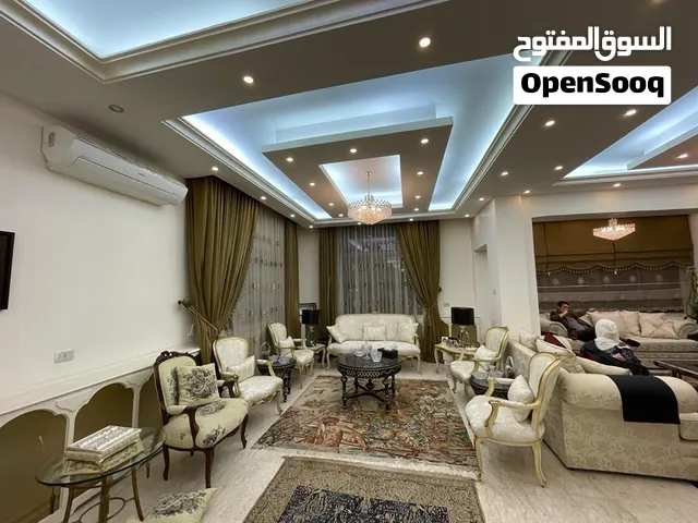 مفروشه الدوار السابع مبنى اربع طوابق  الايجار او للبيع التواصل بالواتس furnished 4 floors 7th circle