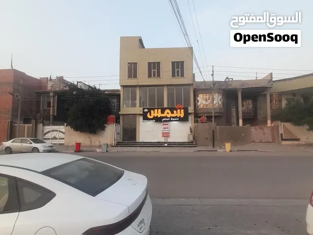 سلام عليكم متوفر قاعة مع شقة سكنية للأيجار القاعة مع الشقة اجرهن اثنينهن سوا