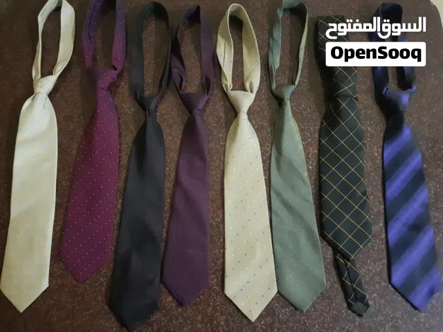 طقم ربطات عنق مستعمل للبيع