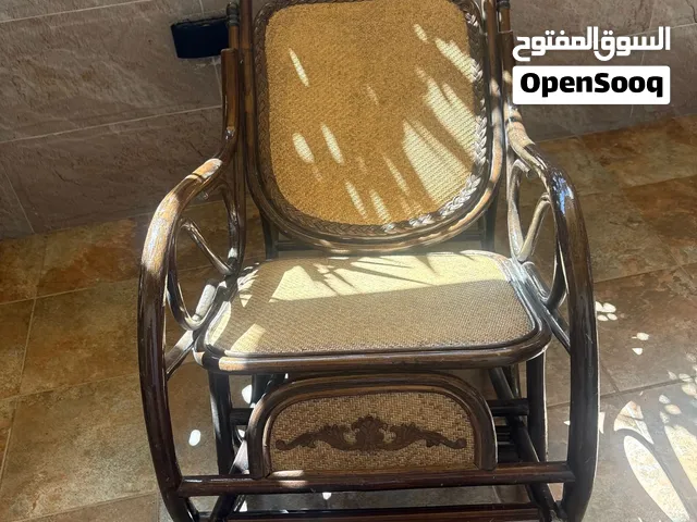 كرسي هزاز ب حاله ممتازه