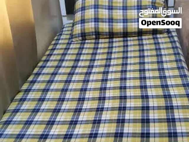 سرير نفر مع الفراش 700 قابل للتفاوض